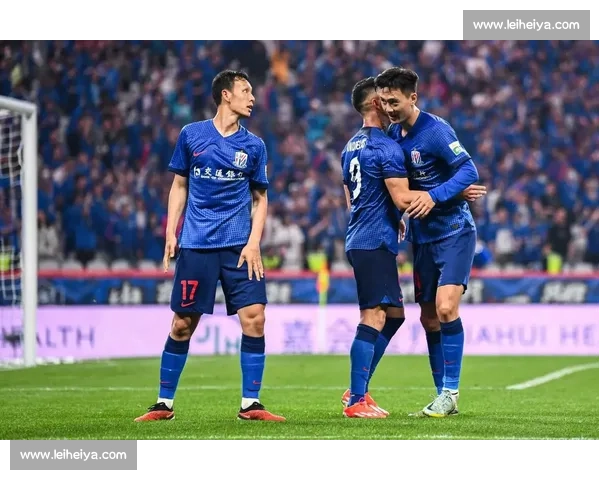 凉夜双神压阵,对手失马莱莱,申花 2-2 憾平留争冠隐患 凉夜双神压阵,对手失马莱莱,申花 2-2 憾平留争冠隐患