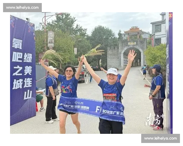 南沙 “同心杯” 挥拍:粤港澳台侨以球会友迎全运 南沙 “同心杯” 挥拍:粤港澳台侨以球会友迎全运